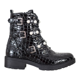 Super Me Lakkozott munkások kígyónyomata fekete Super Me Lakkozott munkások kígyónyomata fekete