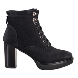 Sabatina Fűzős csizmák egy poszton fekete