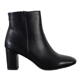 Super Mode Klasszikus sarkú cipő fekete