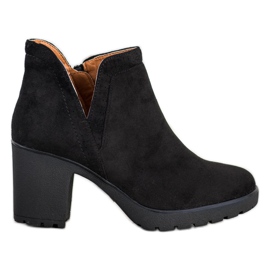 Bella Paris Velúr csizma vágással fekete Bella Paris Velúr csizma vágással fekete