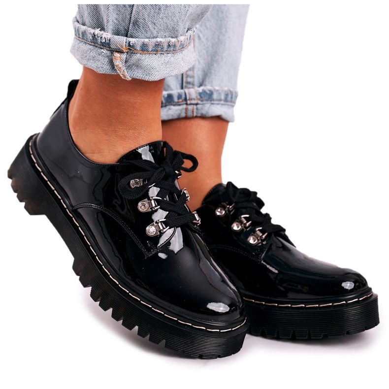 S.Barski Női Oxfords cipők a platformon S. Barski HX15 lakkozott fekete