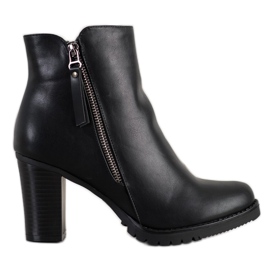 SHELOVET Csizma egy postán, dekoratív cipzárral fekete