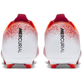 Nike Mercurial Vapor 12 Academy Mg AH7375 801 futballcipő sokszínű piros