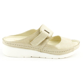 Dolce Pietro Tépőzáras szárnyak 2211 bézs Dolce Pietro Tépőzáras szárnyak 2211 bézs