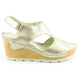 Dolce Pietro Ék szandál 0888 arany platina aranysárga Dolce Pietro Ék szandál 0888 arany platina aranysárga