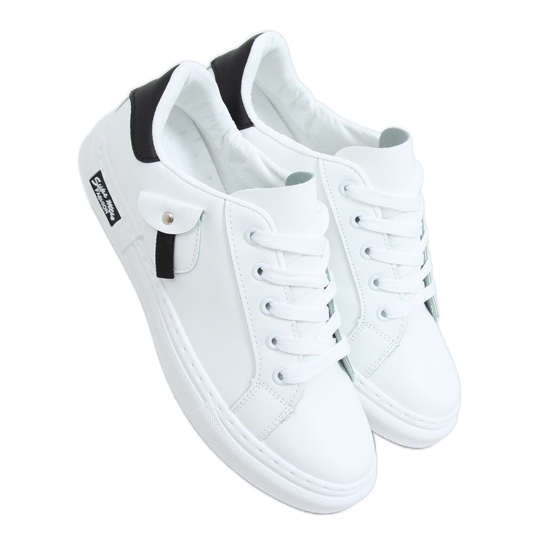 Női fekete -fehér cipők LA132P WHITE / BLACK