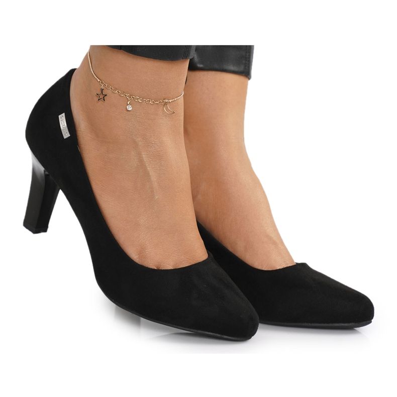 PJ1 Klasszikus szivattyúk egy bárban Suede Black Eleanor fekete