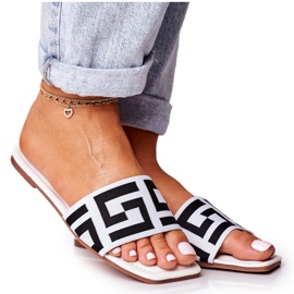 Női klasszikus papucs Fehér Melinda fekete Női klasszikus papucs Fehér Melinda fekete