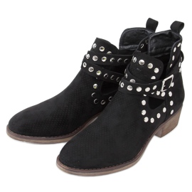 Csizma fekete csapokkal vágva NS196P Fekete