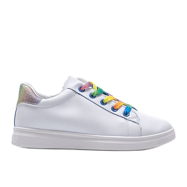 Fehér cipők Madisonból