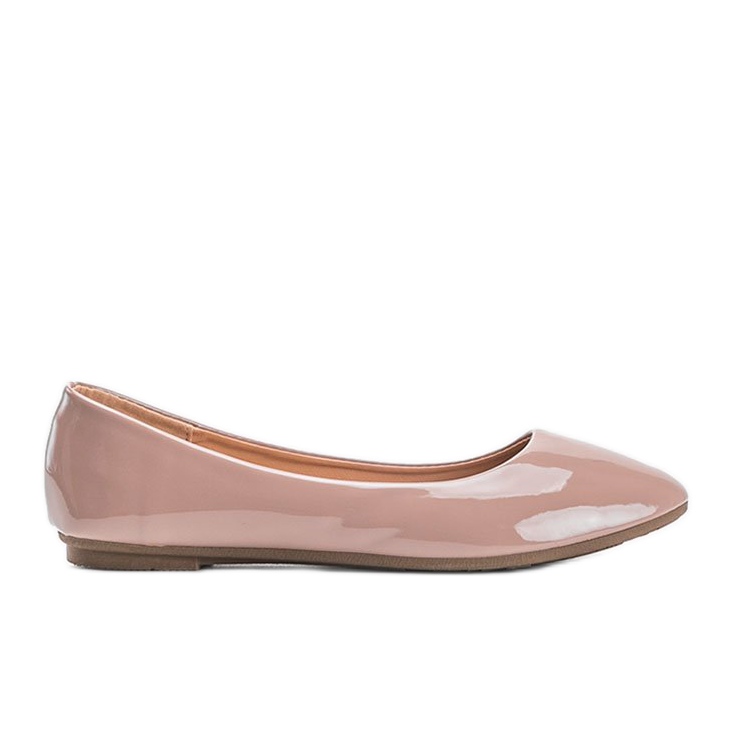 Bézs lakkozott India balerinák