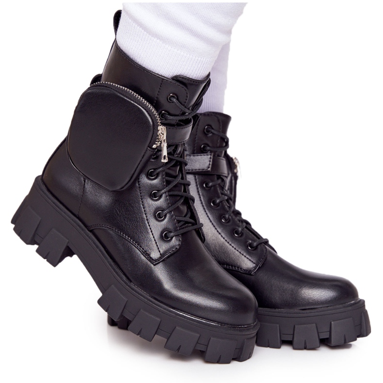 PS1 Fekete munkáscsizma a platformon fekete szombat