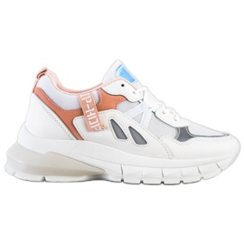 SHELOVET Cipők a platformon hálóval fehér