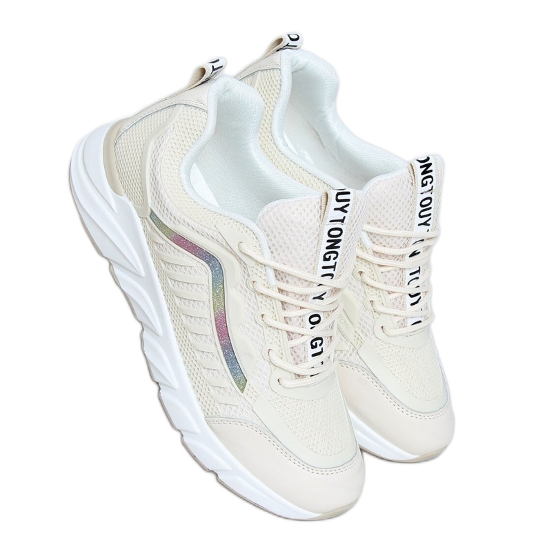 Bézs sportcipő nőknek J143 Bézs