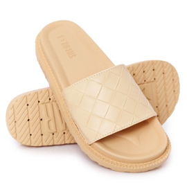 Női papucs a Big Star HH274689 sárga platformon Női papucs a Big Star HH274689 sárga platformon