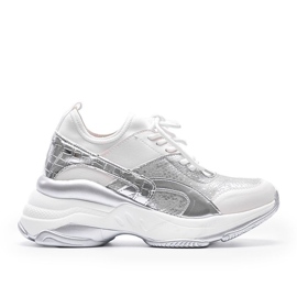 Fehér és ezüst cipők vastag Lea talpon Fehér és ezüst cipők vastag Lea talpon