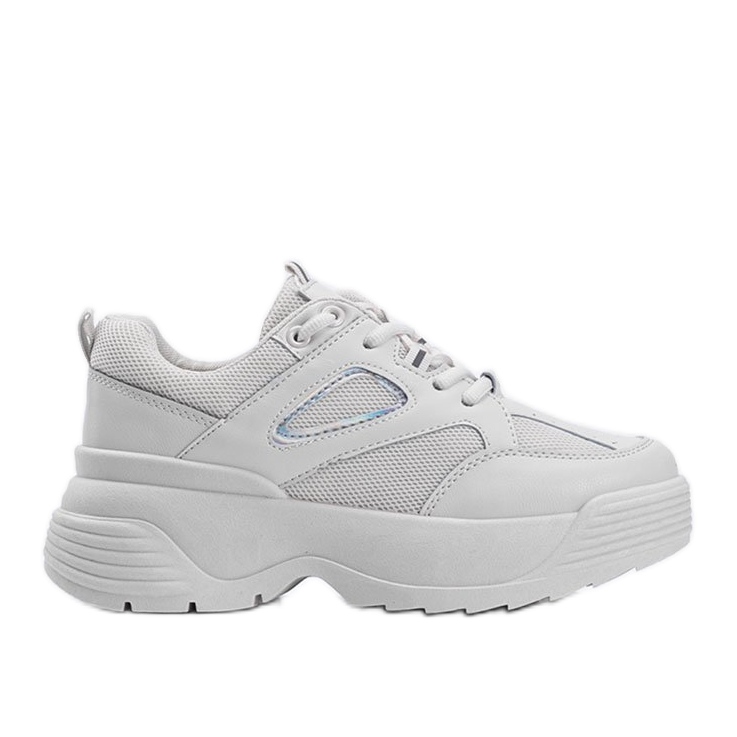 Bézs cipők vastag Jaida talppal