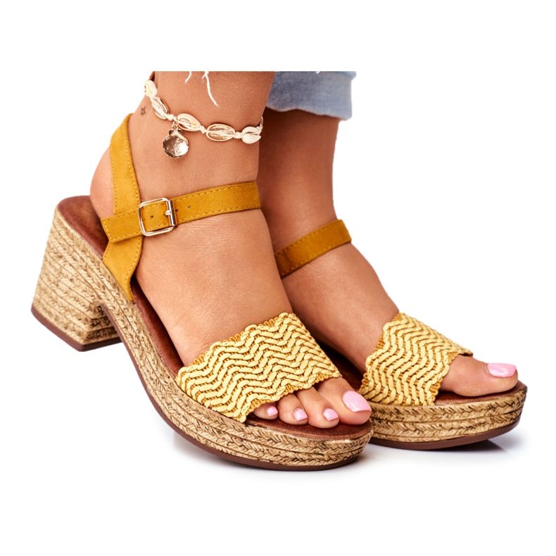 EVE Sárga Fobi női szandál magas sarkon bézs