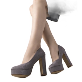 Szürke magassarkú az Aisha platformon