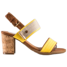 Evento Kényelmes szandál a bárban barna sárga Evento Kényelmes szandál a bárban barna sárga