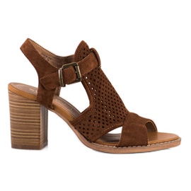 Evento Áttört szandálok tavasszal barna Evento Áttört szandálok tavasszal barna