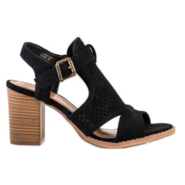 Evento Áttört szandálok tavasszal fekete Evento Áttört szandálok tavasszal fekete