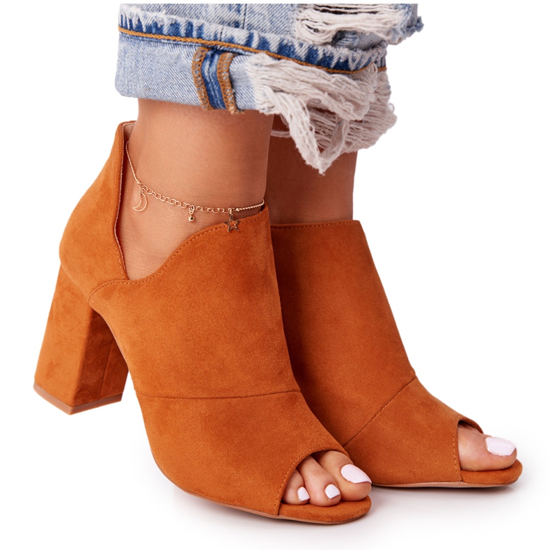 Tavaszi velúr csizma a poszton Vinceza 21-17095 Teve barna