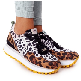 Velúr sportcipő a platformon GOE HH2N4003 Barna fehér fekete