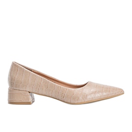 Bézs színű szivattyúk a Hallie kígyóbőr mintájú téglán