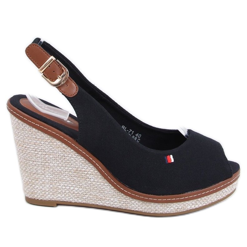 Fekete szandál ékeken BL-71 Fekete