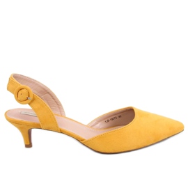 Szivattyúk alacsony sarkú mézen 1JB-19075 Sárga