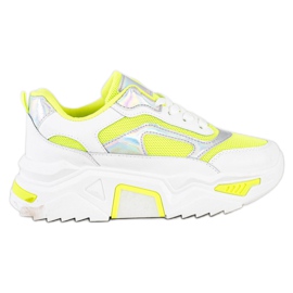 SHELOVET Cipők a platformon hálóval fehér sokszínű zöld SHELOVET Cipők a platformon hálóval fehér sokszínű zöld