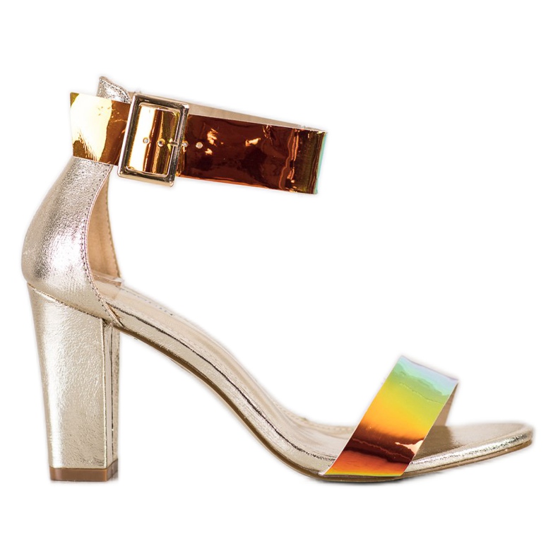 Goodin Szandál egy bárban, holo effektussal aranysárga