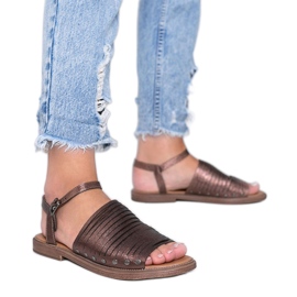 Barna napfényes barna szandál Barna napfényes barna szandál