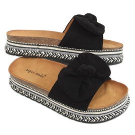 Fekete 7705 Fekete papucs a díszített talpon Fekete 7705 Fekete papucs a díszített talpon