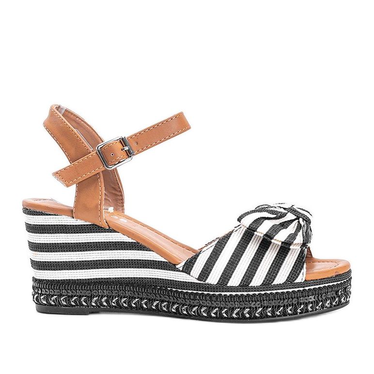 Fekete -fehér ék szandál a Dulce -tól