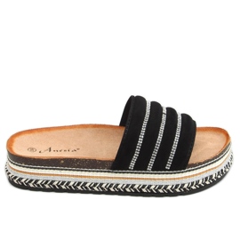 Fekete N-96 Fekete papucs a díszített talpon