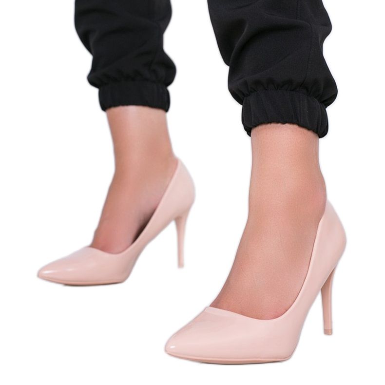 Bézs lakkozott Tisha sarok