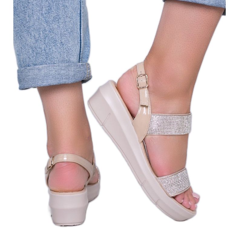 Bézs ék szandál Sweet Rasp