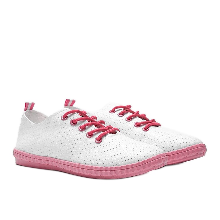 BM Hadd mutassak áttört fehér és rózsaszín cipőket