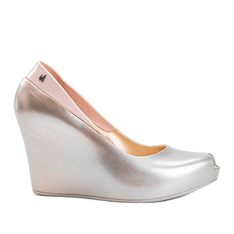 Arany Meliski Dina ékén aranysárga