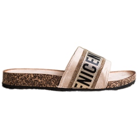 Divatos Vinceza papucs bézs