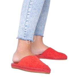 Vénusz vörös szárnyai piros