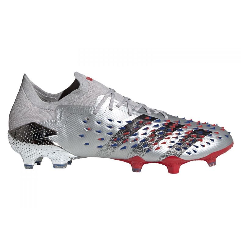 Adidas Predator Freak.1 Low Fg M FY1051 futballcipő szürke ezüst