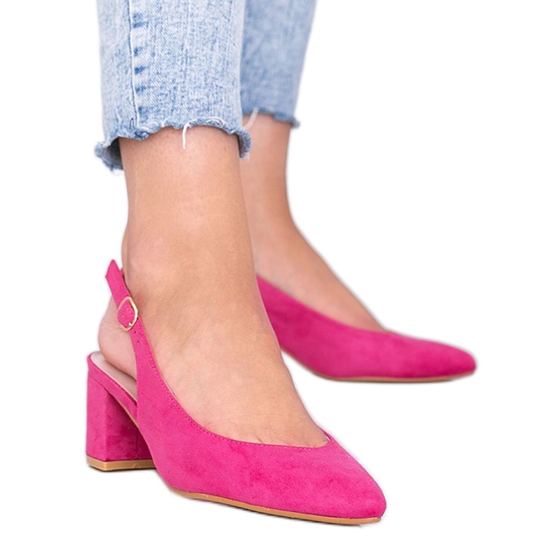 Rózsaszín szivattyúk a Petty postán