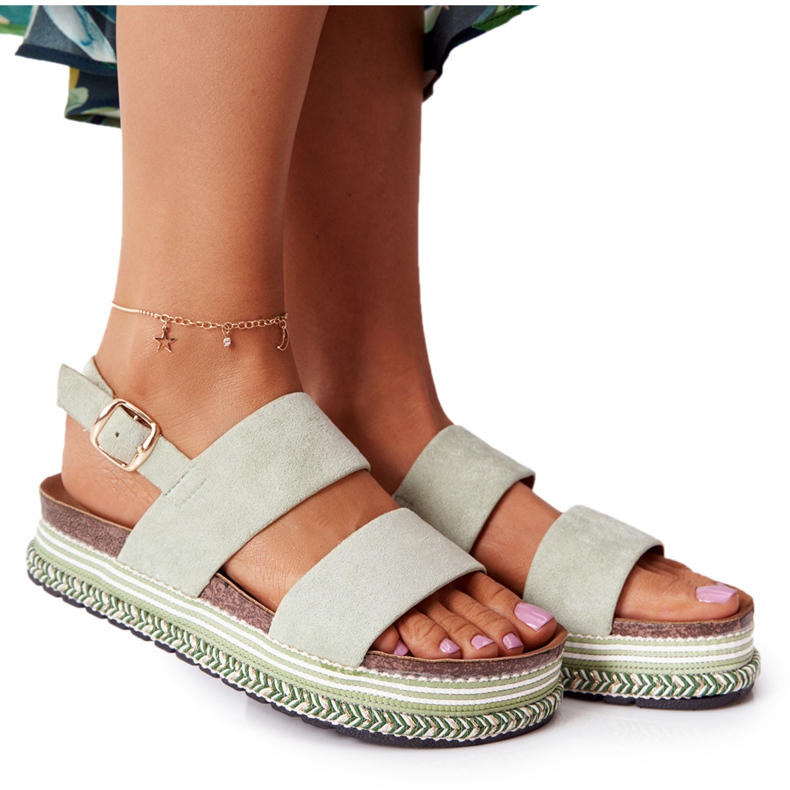 Velúr szandál a zöld Olimpia platformon