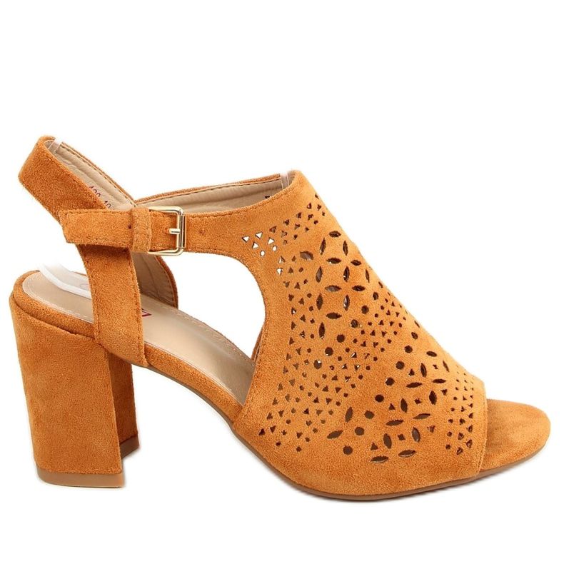 Szandál áttört magas sarkú teve 429-10 teve barna