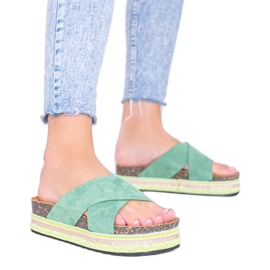 Zöld papucs dekoratív Riri talppal