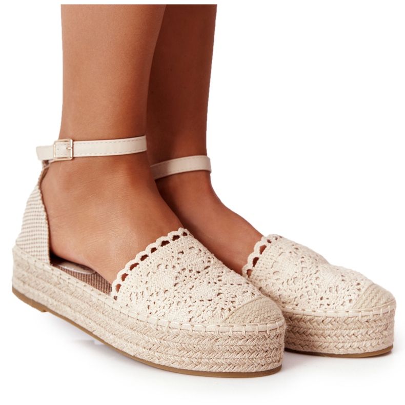 Csipke espadrillák fonott bézs platformon Larissa Csipke espadrillák fonott bézs platformon Larissa