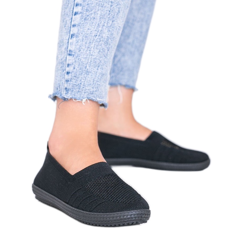 Mély fekete áttört Slip On cipők Mély fekete áttört Slip On cipők